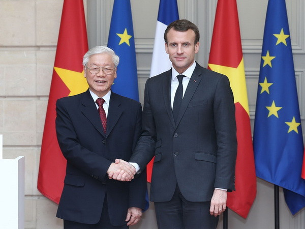 Động lực mới cho quan hệ hợp tác Việt Nam-Cuba, Việt Nam-Pháp ảnh 1