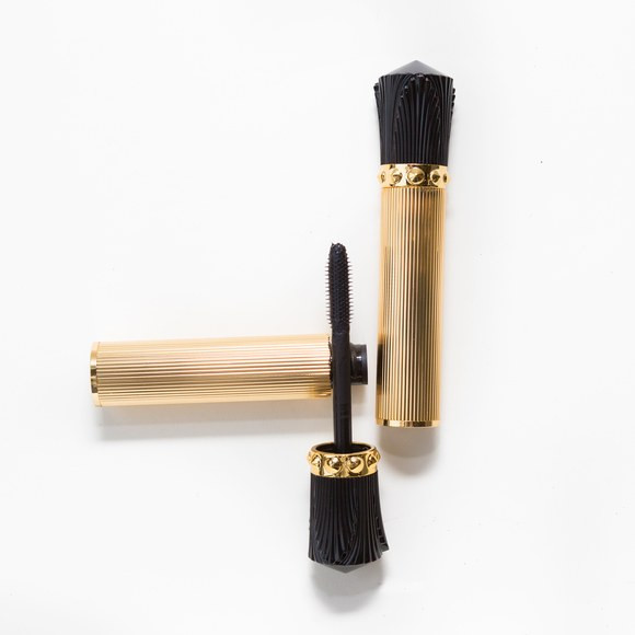 Đứng ngồi không yên vì bút kẻ mắt và mascara Christian Louboutin ảnh 11