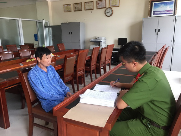 Bắt đối tượng bị truy nã về tội lừa đảo dưới hình thức xin việc ảnh 1