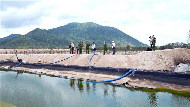 Một công ty chuyên xử lý chất thải sinh hoạt xả thải ra môi trường ảnh 2