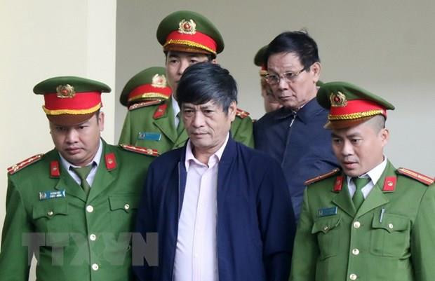 Bị cáo Nguyễn Thanh Hóa lĩnh án 10 năm tù vì bảo kê RikVip (Ảnh: Trung Kiên/TTXVN) Xuất hiện thêm sòng bạc trá hình núp bóng game online ảnh 3