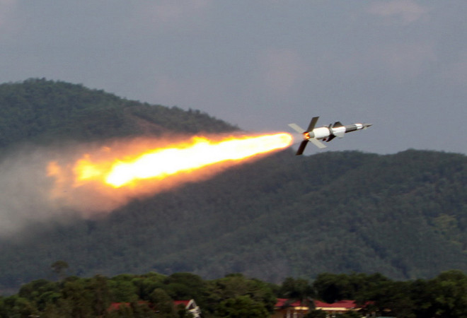 Phòng không-Không quân không để bị bất ngờ vì tình huống trên không ảnh 1