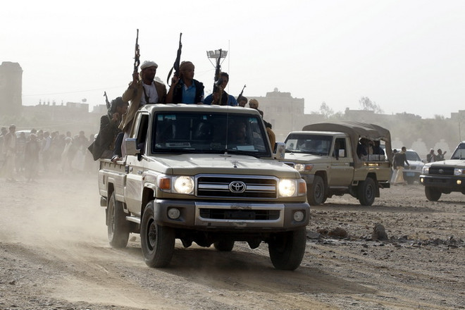 Quân đội Yemen giành lại căn cứ quân sự chiến lược từ tay Houthi ảnh 1