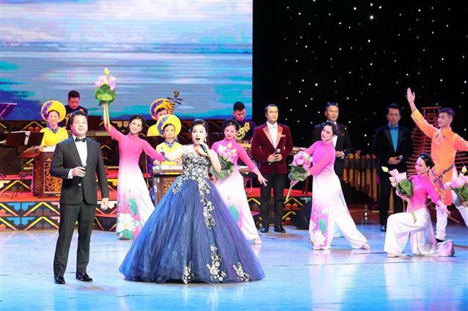 Chủ tịch Quốc hội dự chương trình Nhịp cầu hữu nghị tại Bắc Kinh ảnh 2