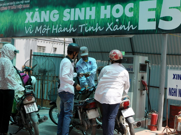 Quảng Ngãi phân phối xăng E5 trên toàn hệ thống từ tháng 9 ảnh 1