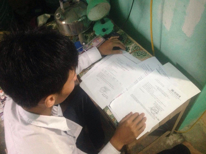 Hoang mang vì “bỗng dưng” bị chuyển vùng, hạ điểm ưu tiên? ảnh 2