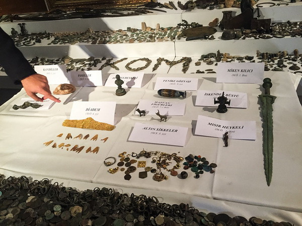 Thổ Nhĩ Kỳ bắt 13 đối tượng, thu giữ hàng chục nghìn cổ vật ảnh 1