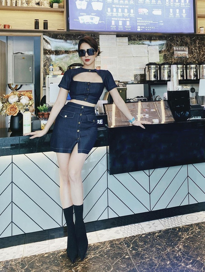 Trang phục matchy-matchy càn quét street style của mỹ nhân Việt ảnh 16