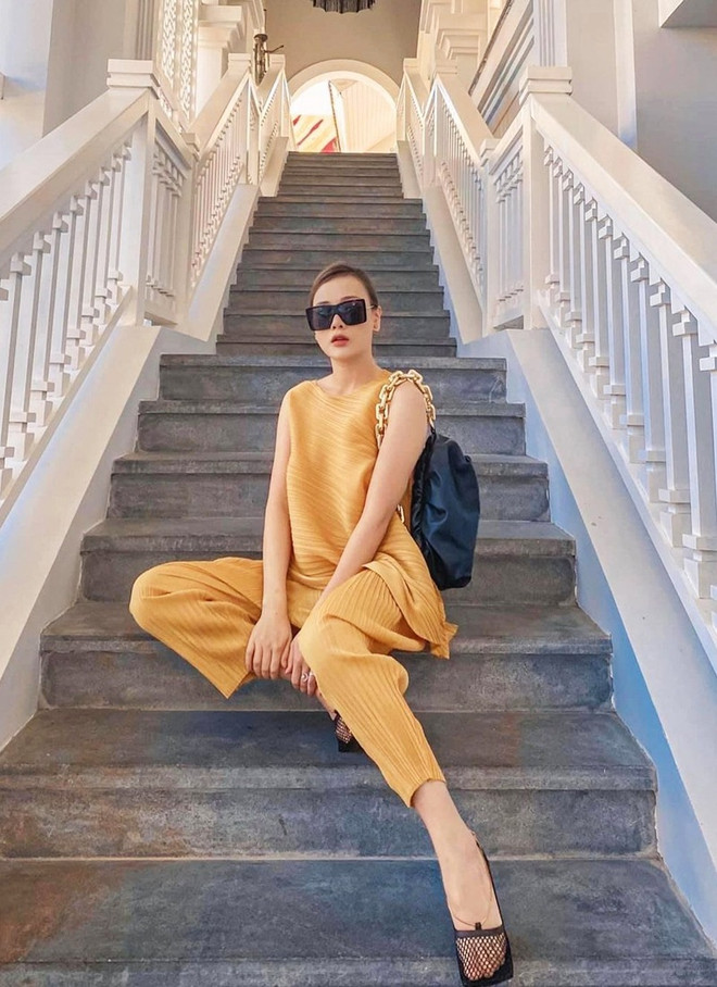 Trang phục matchy-matchy càn quét street style của mỹ nhân Việt ảnh 10