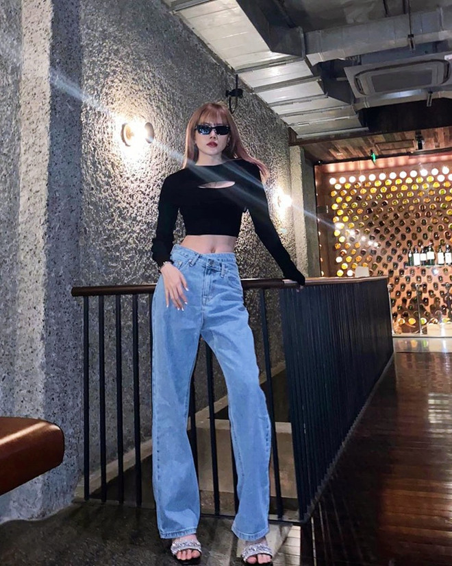 Trang phục matchy-matchy càn quét street style của mỹ nhân Việt ảnh 15