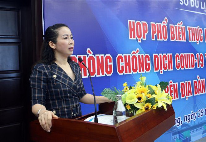 Giám đốc Sở Du lịch Đà Nẵng Trương Thị Hồng Hạnh phát biểu tại buổi họp. (Ảnh: Trần Lê Lâm/TTXVN) Đà Nẵng tạo điều kiện tốt nhất cho doanh nghiệp để kích cầu du lịch ảnh 2
