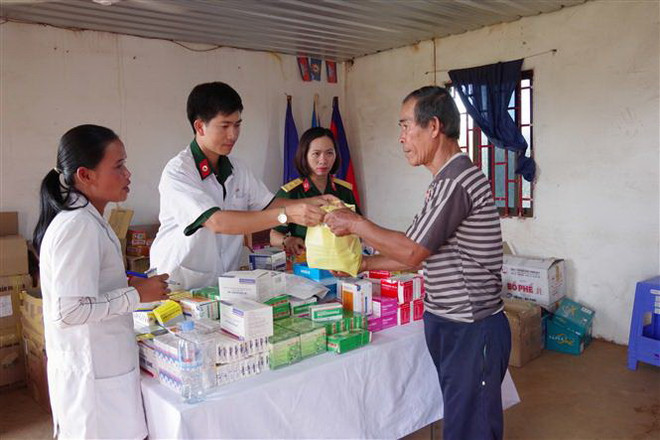 Nâng cao tình đoàn kết giữa quân vũ trang Đắk Nông và dân Campuchia ảnh 3