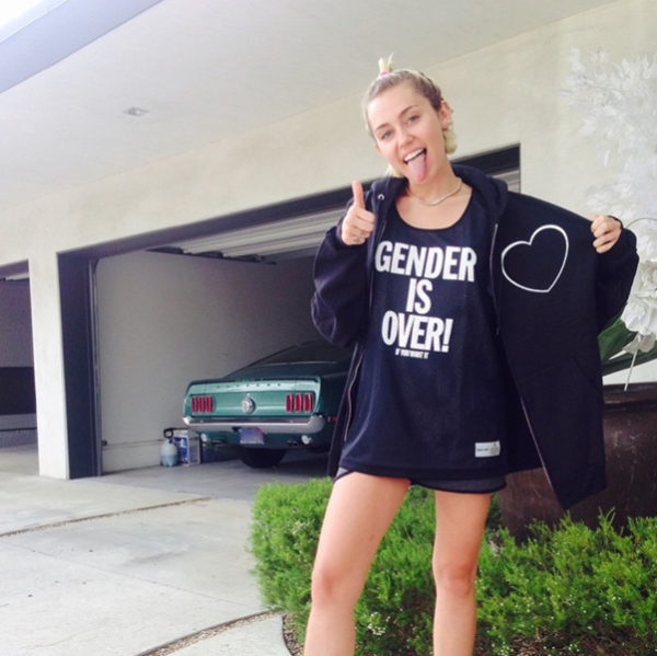 "Mới toanh" và "cũ rích" đua nhau đổ bộ xu hướng Thu Đông ảnh 8