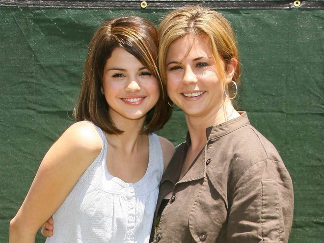 1-Selena-Gomez.jpg