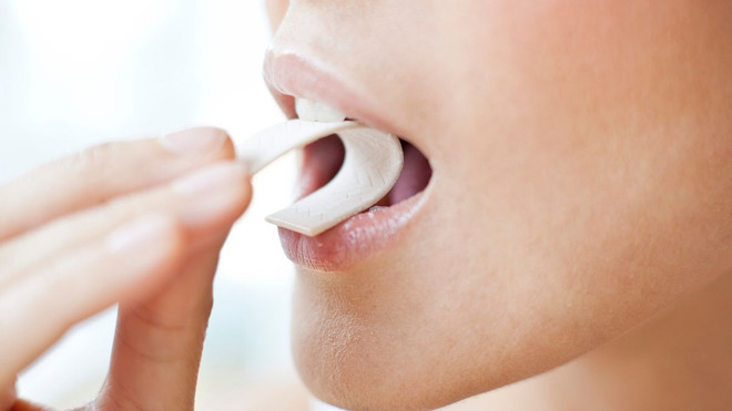 Kẹo cao su “bẫy” virus - Vũ khí tiềm năng chống dịch COVID-19 ảnh 1