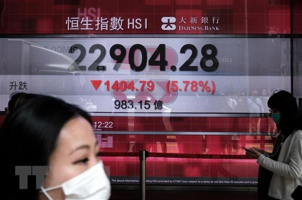 Chứng khoán, giá dầu giảm mạnh sau thông tin về siêu biến thể mới ảnh 1