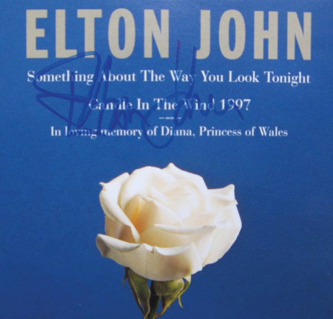 Ca khúc ''Candle in the wind'': Hai bóng hồng và một bản tình ca ảnh 4