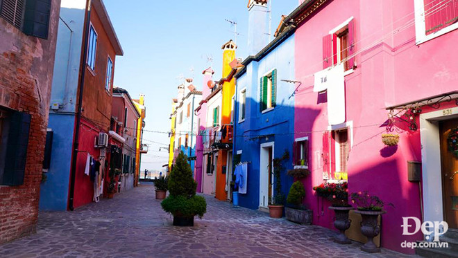 Burano - Hòn đảo bảy sắc cầu vồng rực rỡ trên đất nước Italy ảnh 6
