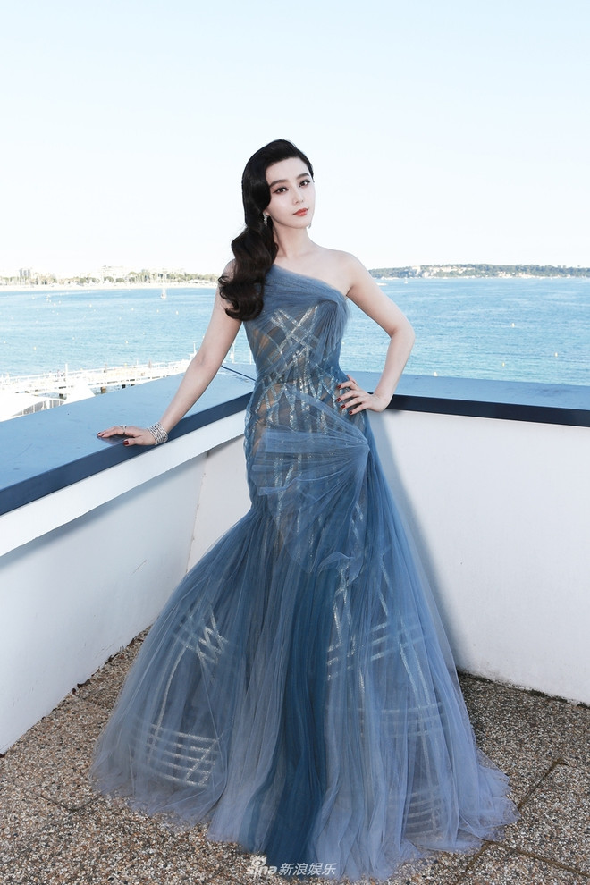 Bí quyết tỏa sáng của Phạm Băng Băng, Naomi Campbell tại Cannes ảnh 2