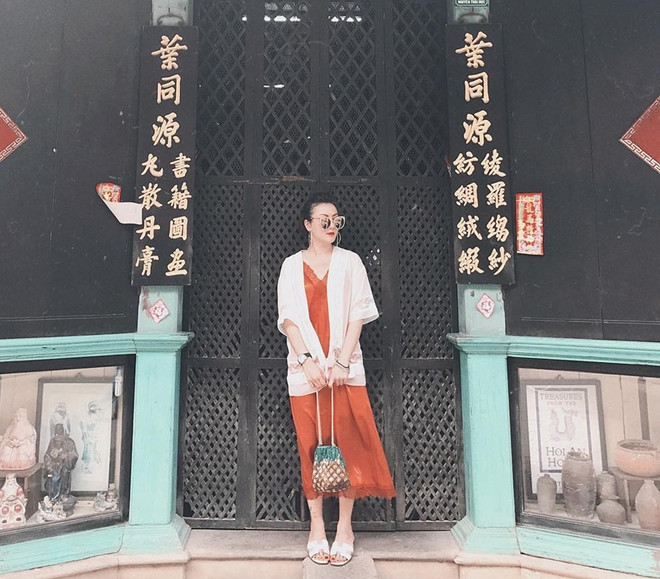 Hoàng Thùy Linh và Thanh Hằng biến tấu áo thun sành điệu ảnh 10