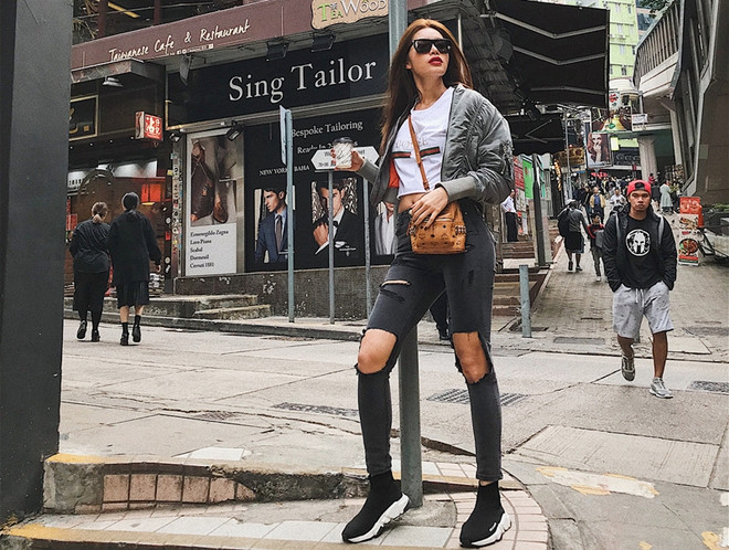 Street style 'gây thương nhớ' của mỹ nhân Việt những ngày đầu Đông ảnh 12
