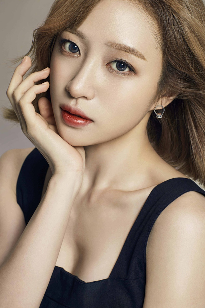 Học ngay 4 kiểu trang điểm Hàn Quốc nổi bật nhất mùa Thu này ảnh 10