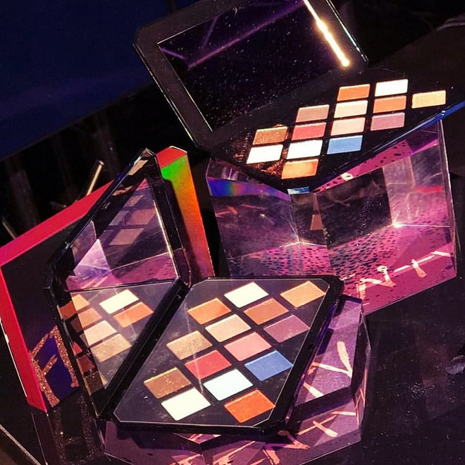 Sẵn sàng lung linh với bộ sưu tập Fenty Galaxy của Rihanna ảnh 3