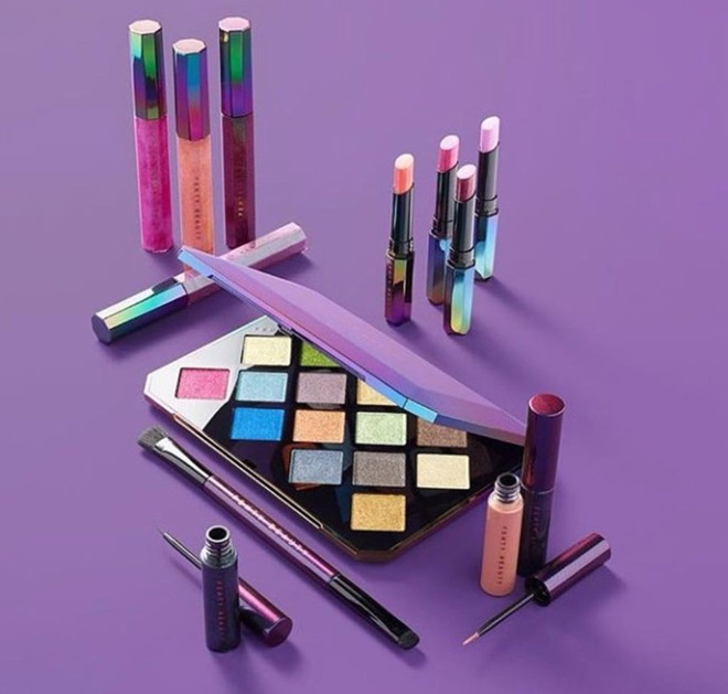 Sẵn sàng lung linh với bộ sưu tập Fenty Galaxy của Rihanna ảnh 4