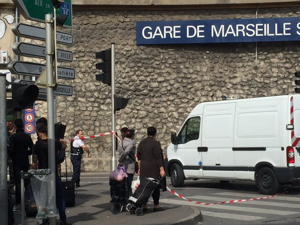 Pháp: Tấn công bằng dao ở Marseille, 2 nạn nhân bị đâm tử vong ảnh 1