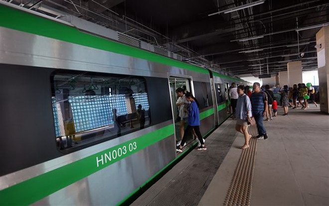 Hà Nội kết nối hạ tầng giao thông với tuyến đường sắt trên cao ảnh 1