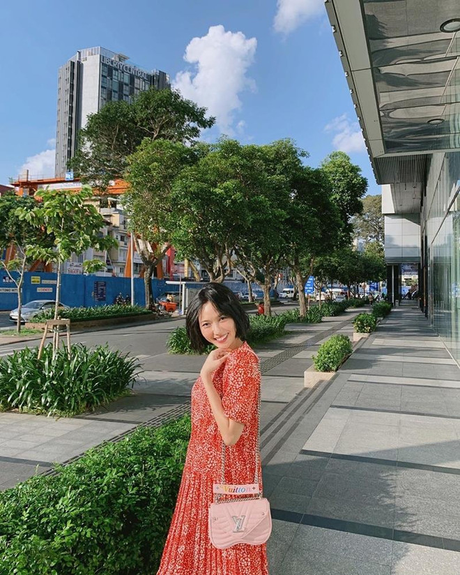 Học lỏm mẹo phối đồ, mix phụ kiện cực xinh của các sao Việt ảnh 15