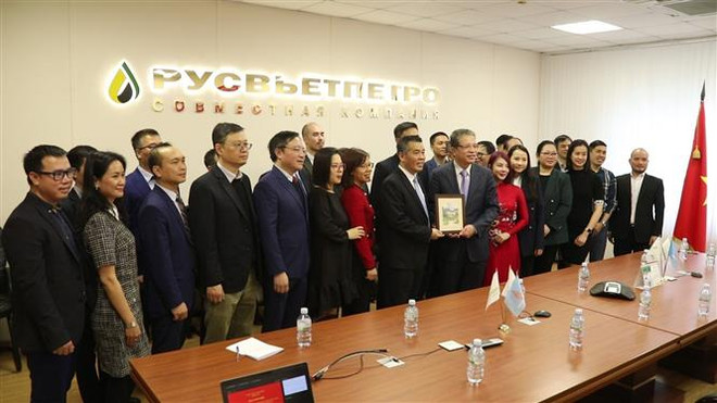 Đại sứ Việt Nam tại Nga thăm và chúc tết liên doanh dầu khí Rusvietpet ảnh 2