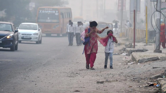 Ấn Độ ban bố tình trạng y tế khẩn cấp do ô nhiễm không khí ảnh 1