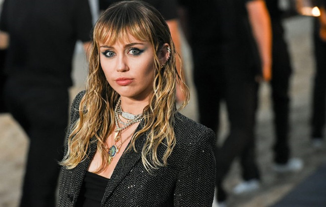 Các ngôi sao nổi tiếng thế giới đã vượt qua trầm cảm như thế nào? ảnh 10