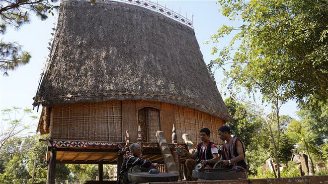 Cồng chiêng Tây Nguyên - điểm nhấn về văn hóa, du lịch giữa đại ngàn ảnh 3