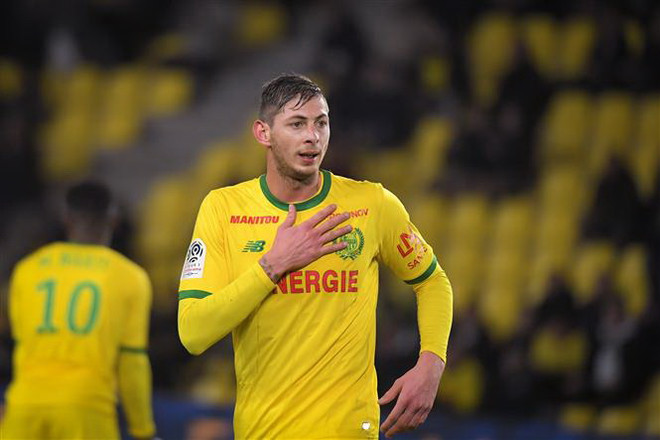 Chấm dứt chiến dịch tìm kiếm tiền đạo Emiliano Sala mất tích trên biển ảnh 1