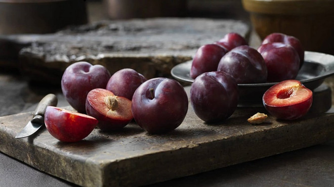 Làn da của bạn sẽ trở nên "xấu xí" nếu ăn liên tục những loại quả này ảnh 5