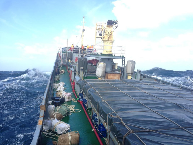 Những chuyến đi nghĩa tình mang Tết đến thềm lục địa phía Nam ảnh 4