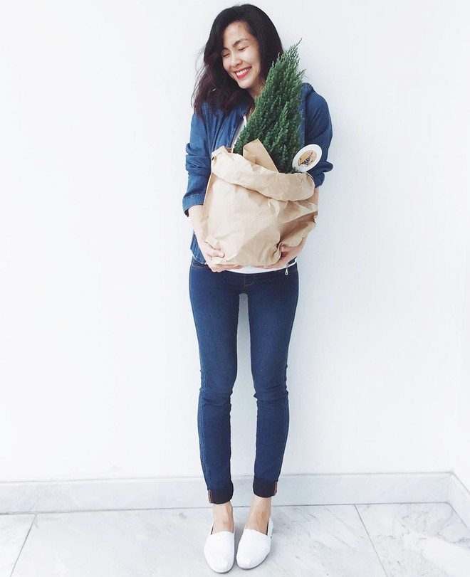 Phái đẹp ngưỡng mộ bí quyết phối đồ giấu bụng bầu của Tăng Thanh Hà ảnh 6