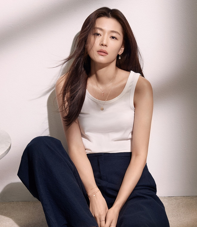 Giải mã bí mật chăm sóc tóc của sao nữ nổi tiếng từ Đông sang Tây ảnh 1