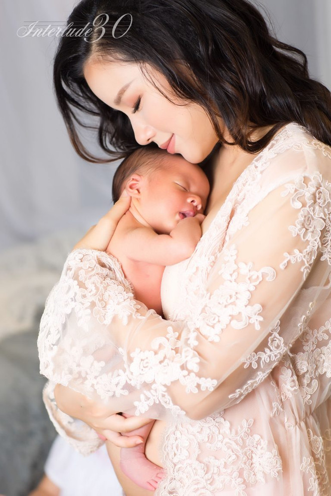 MC Minh Trang: ''Tôi thấy mình viên mãn trong sự lộn xộn của lũ trẻ'' ảnh 7