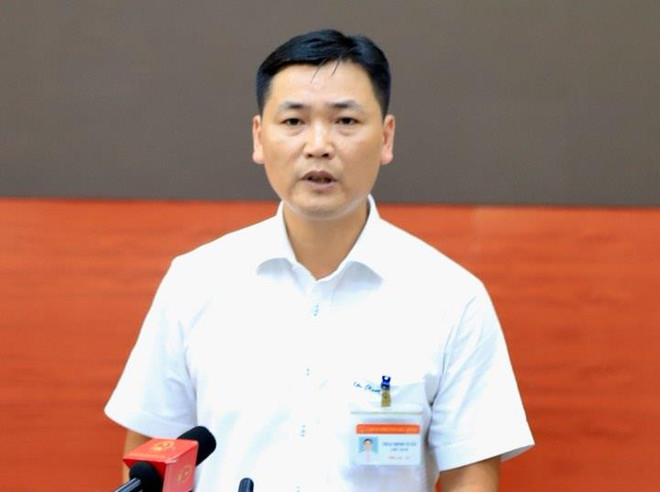 Chủ tịch Uỷ ban nhân dân phường Hạ Đình Thái Minh Tuấn tại buổi họp chiều 17/9. (Ảnh: PV/Vietnam+) Vụ cháy Rạng Đông: Không có việc phá hoại do con người ảnh 3