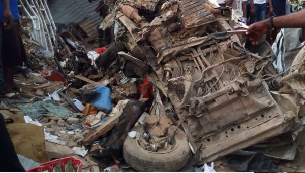 Nigeria: Xe tải chở gạo nghi bị mất lái lao vào chợ, 20 người tử vong ảnh 1