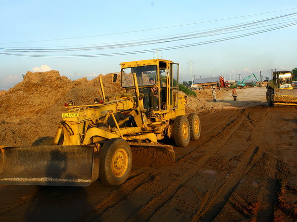 Hà Nội giải phóng mặt bằng ba dự án giao thông trong 2014 ảnh 1