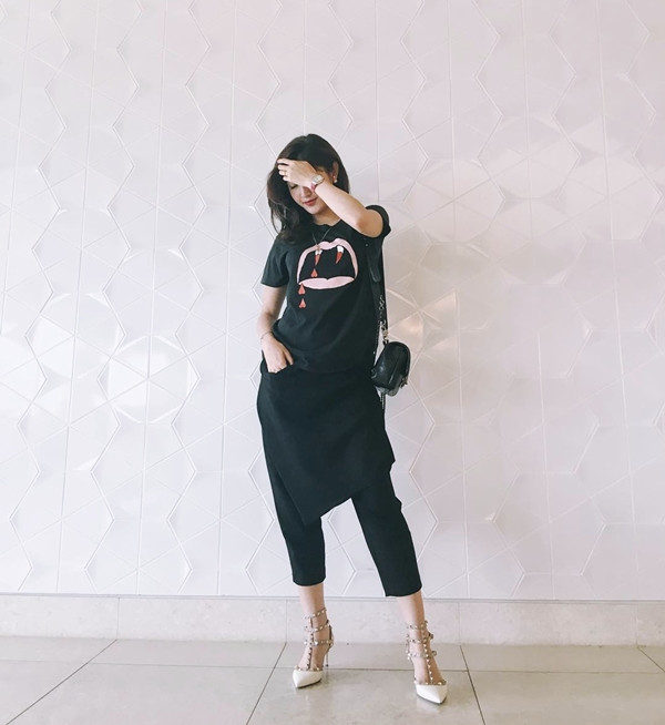 Hoàng Thùy Linh, Quỳnh Châu chọn đồ dạo phố tôn dáng chuẩn ảnh 11