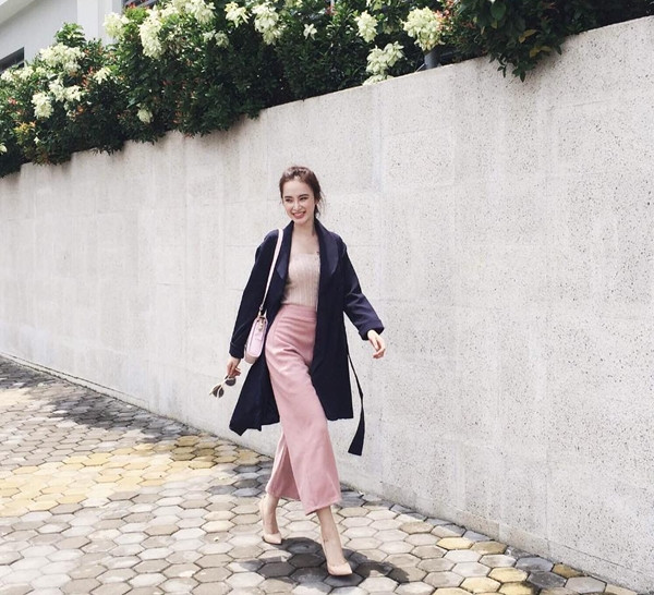 Hoàng Thùy Linh, Quỳnh Châu chọn đồ dạo phố tôn dáng chuẩn ảnh 4