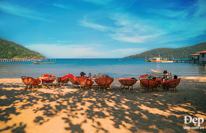 Ẩn mình sống chậm ở hòn đảo hoang sơ Koh Rong Samloem ảnh 1