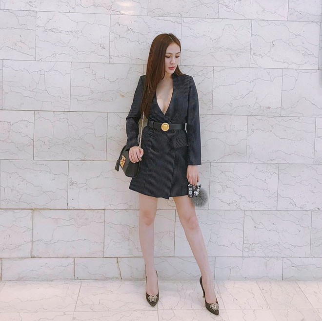 Mỹ nhân Việt trổ tài phối đồ với túi hiệu, khoe street style sành điệu ảnh 5