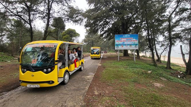 Những địa điểm du lịch tâm linh, nghỉ dưỡng nổi tiếng của Quảng Ninh ảnh 4