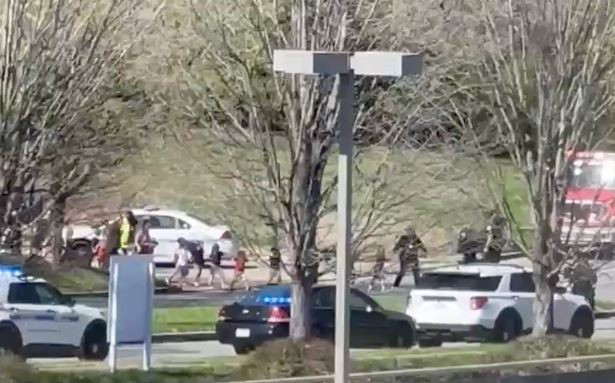 Mỹ: 6 người thiệt mạng trong vụ xả súng tại trường tiểu học ảnh 1